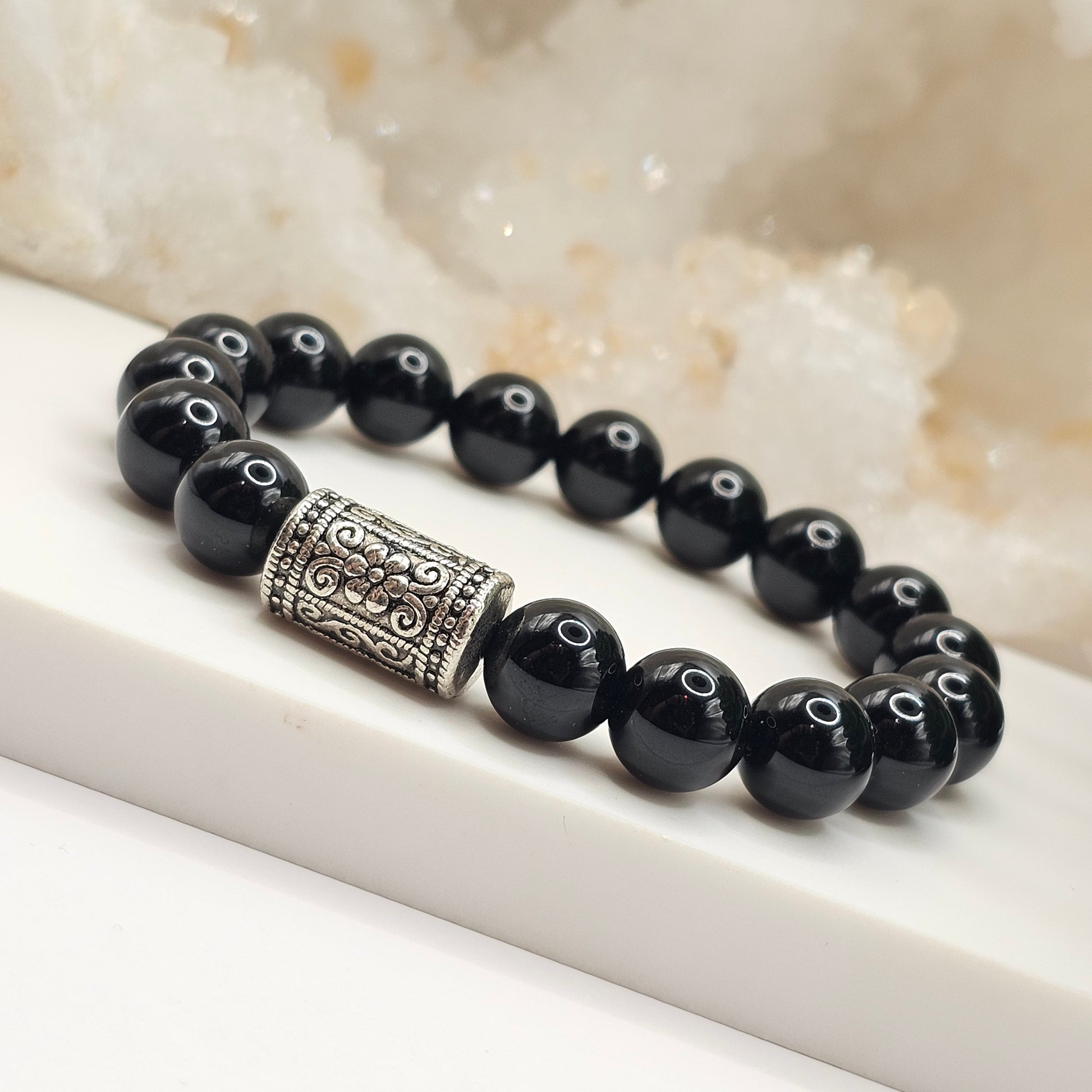 10mm Onyx and large focal bead gemstone stretch bracelet
