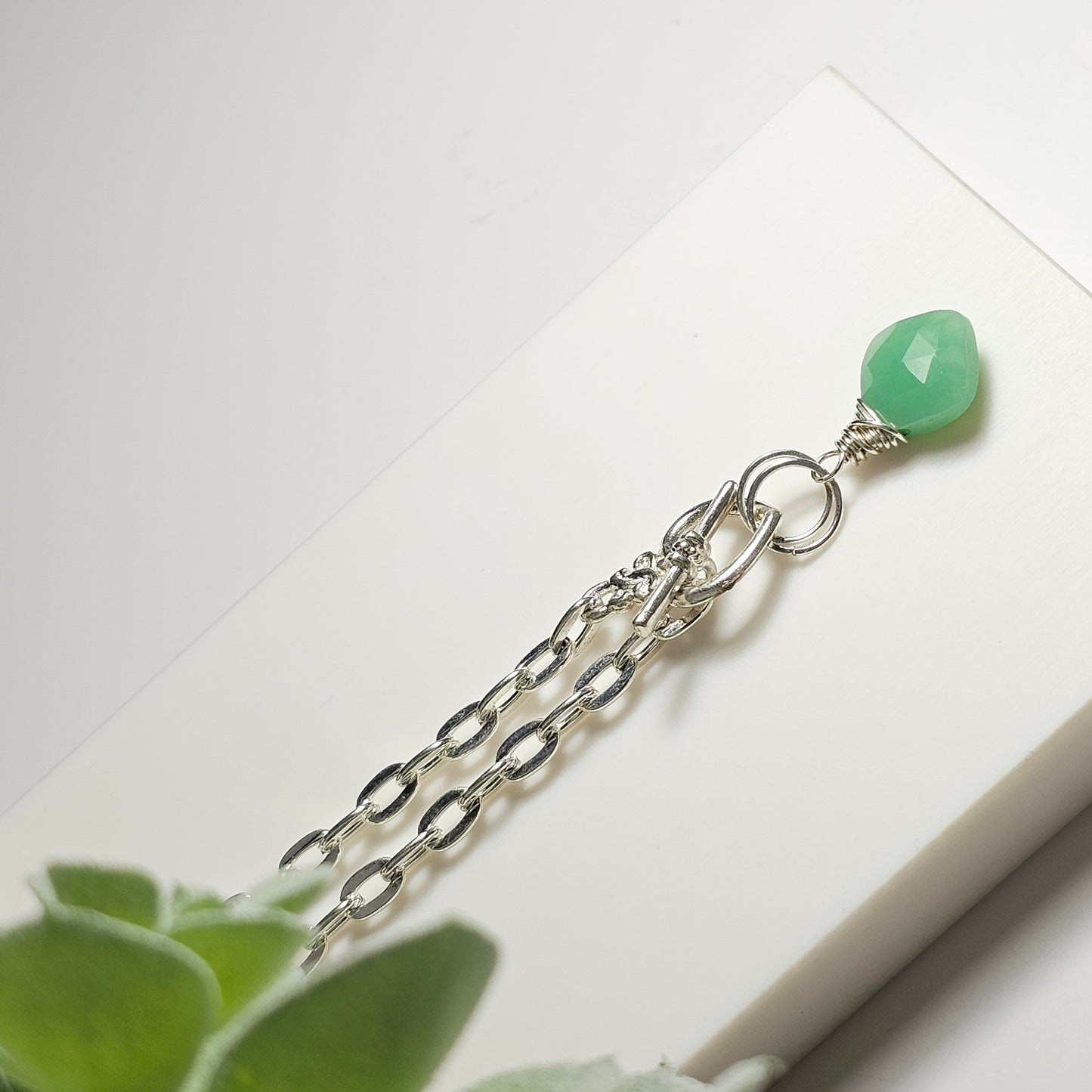'Clasp The Heart' Necklace | Green Chalcedony