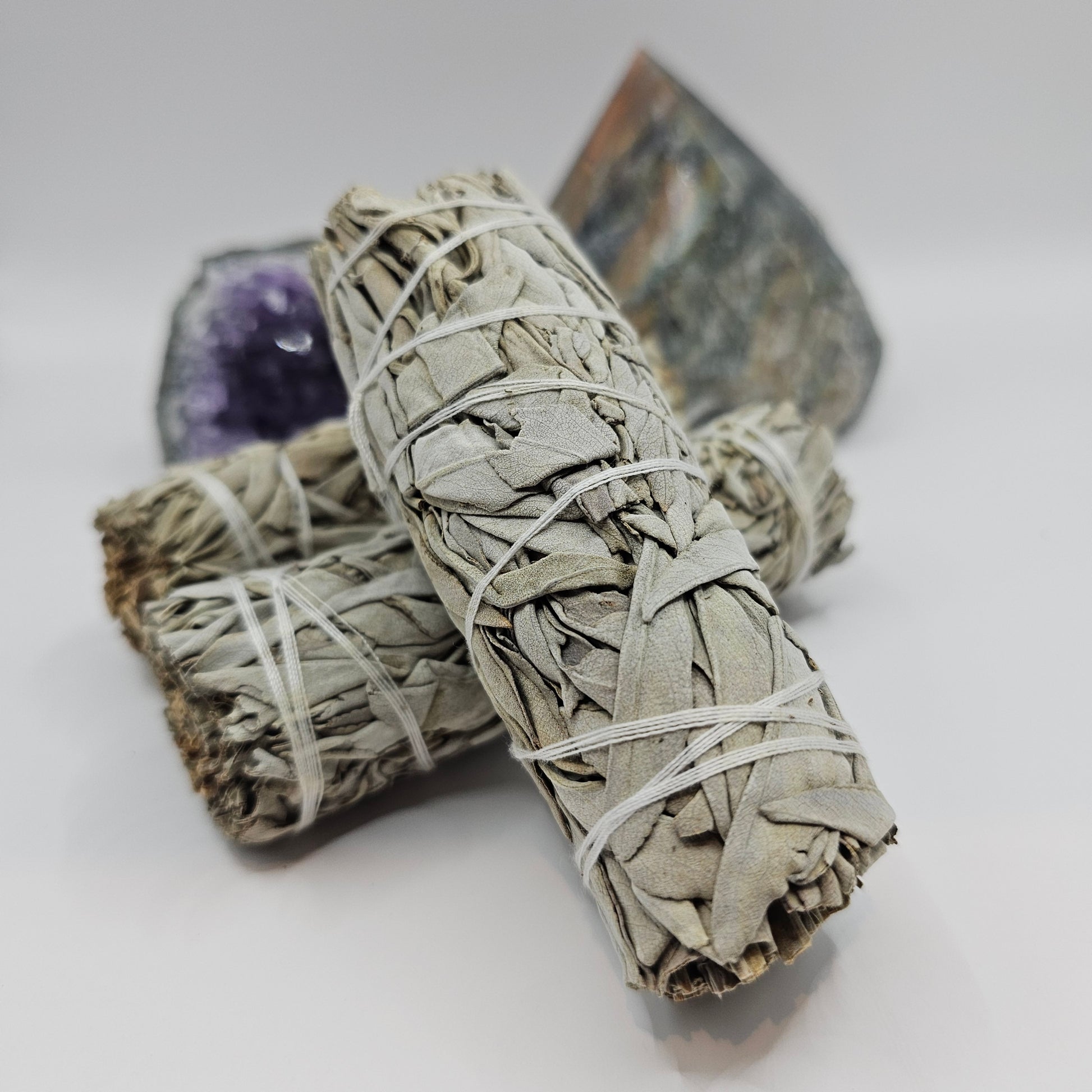 Medium Sage Smudge Stick Approx. 10cm length & 3.5-4cm width | Birthday Gifts, Anniversary Gifts, Valentine's Day, Christmas, Easter, Eid, Mother's Day, Diwali, Hannukah, Women's, Girl's, Gifts for her, Gifts for Girlfriend, Gifts for Mom, Gifts for Mum, Gifts for Friend, Handmade Gifts, Handmade Jewelry, New Year's Eve, Graduation, Boho, Hippie, Minimalist, Gemstone, Crystal, Crystal Healing, Cleansing, Smudging, Protection, Remove negativity