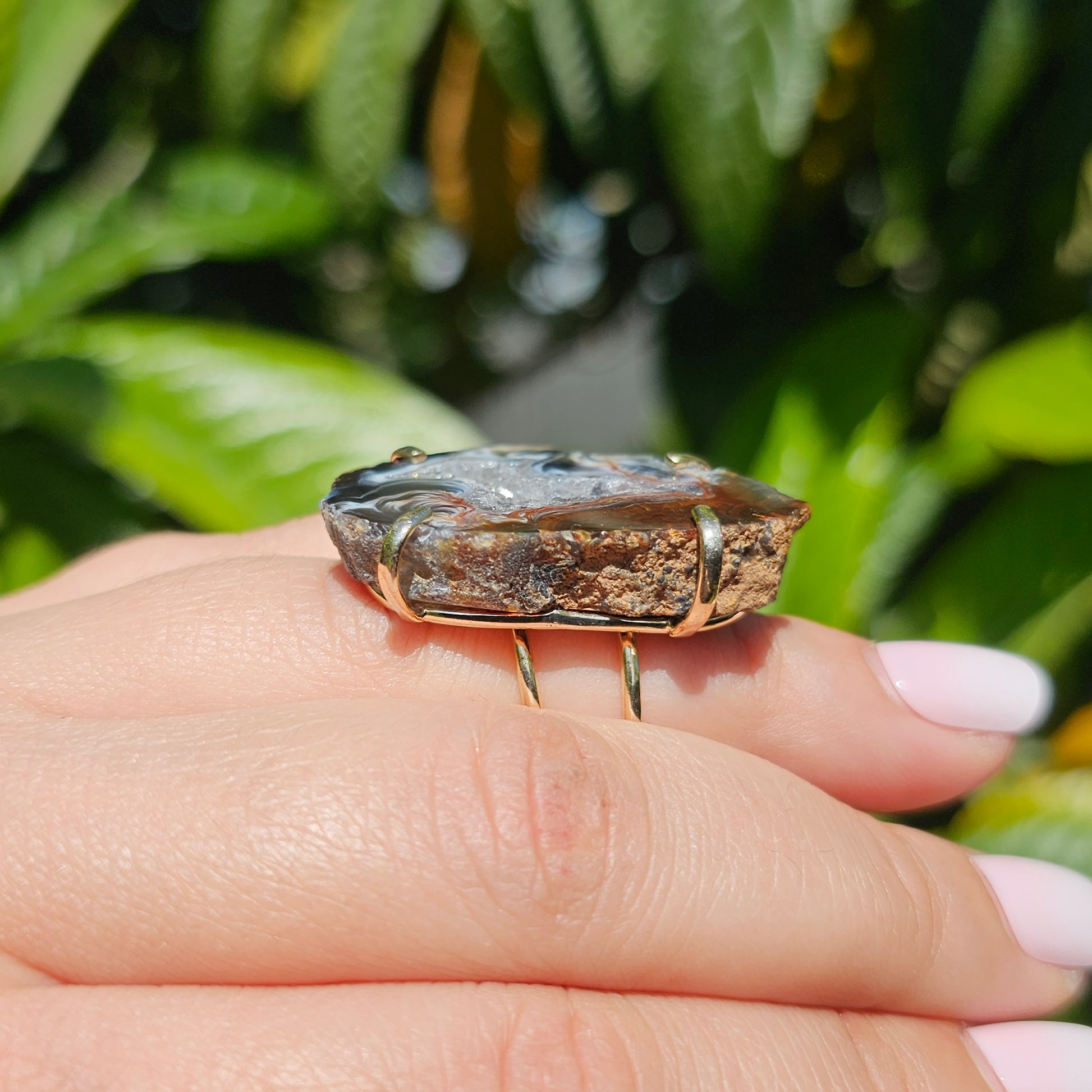 Brazilian Agate Ring - adjustable 18k gold plated | crystal ring, unique jewellery, unique ring, agate jewellery, gift for women, ring for women, jewellery for women, boho, bohemian jewellery, hippie, natural gemstone, birthday gift