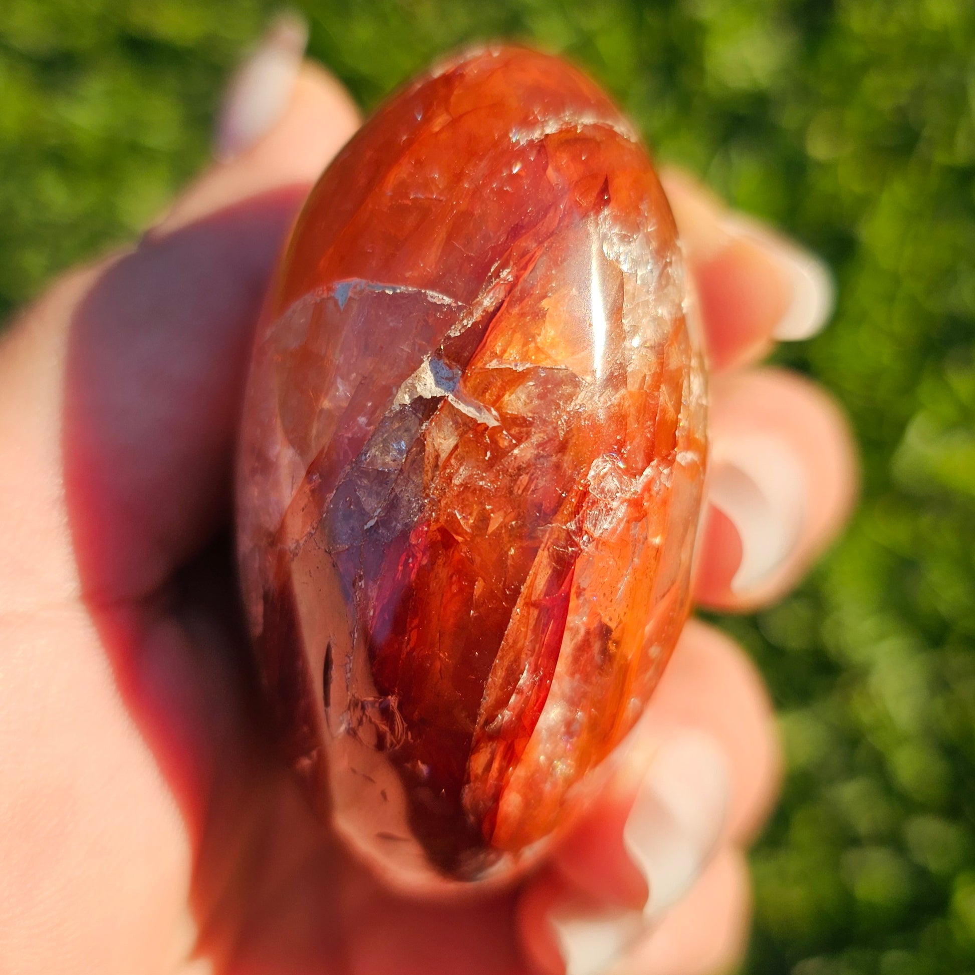 Fire Quartz/Red Hematoid Quartz/Ferruginous Quartz Palm Stone (D)