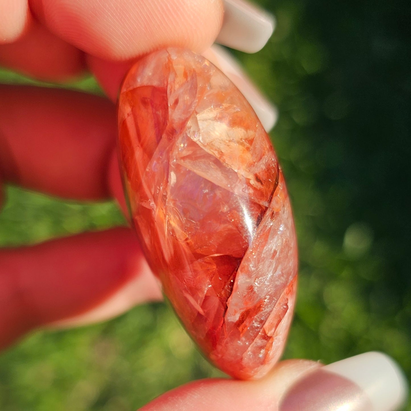 Fire Quartz/Red Hematoid Quartz/Ferruginous Quartz Palm Stone (B)Fire Quartz/Red Hematoid Quartz/Ferruginous Quartz Palm Stone (B)