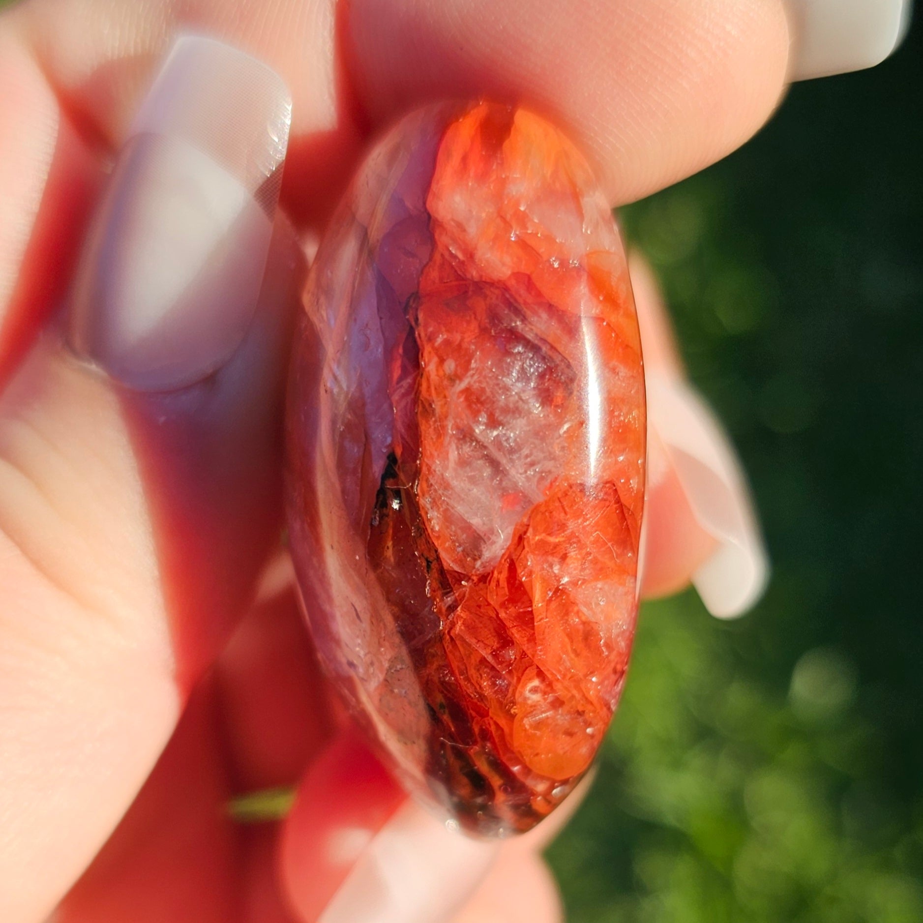 Fire Quartz/Red Hematoid Quartz/Ferruginous Quartz Palm Stone (B)Fire Quartz/Red Hematoid Quartz/Ferruginous Quartz Palm Stone (B)