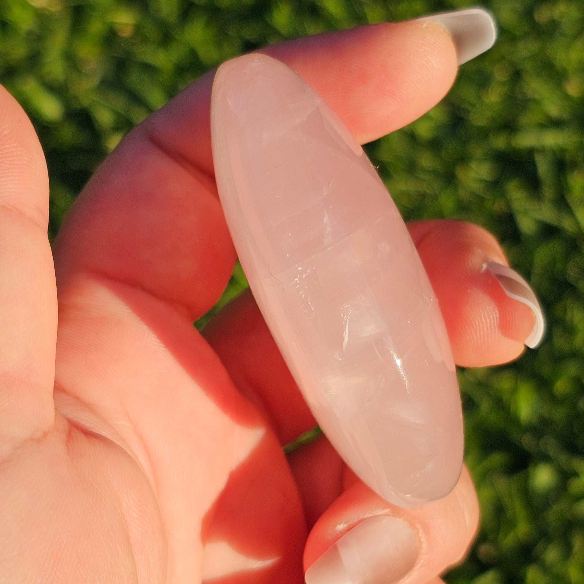 High Quality Large Rose Quartz Palm Stone With Vibrant Chatoyance (F)