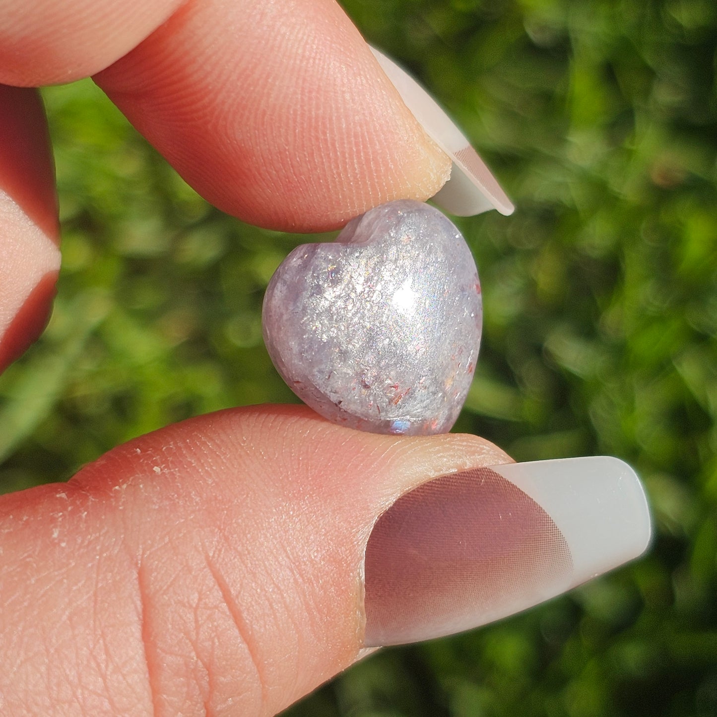 lavender hued gemmy Iolite heart