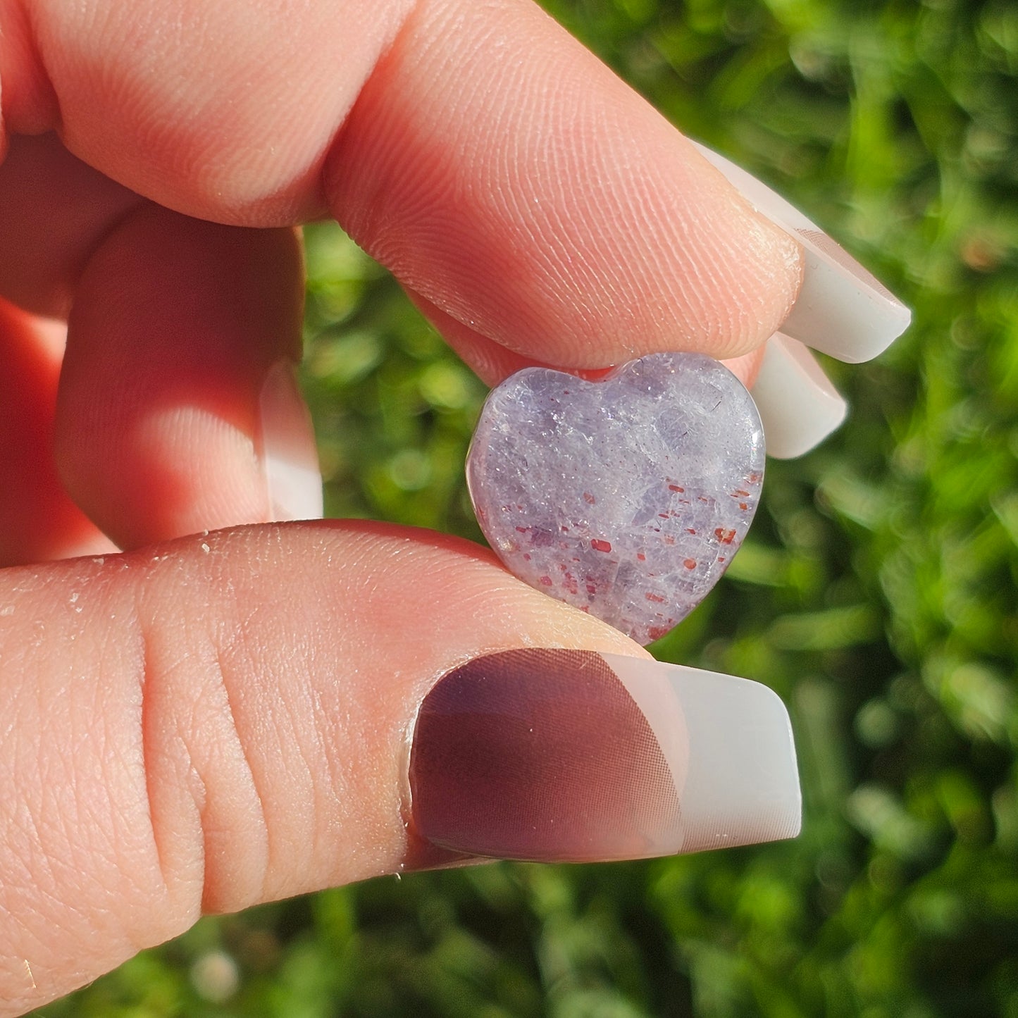 lavender hued gemmy Iolite heart