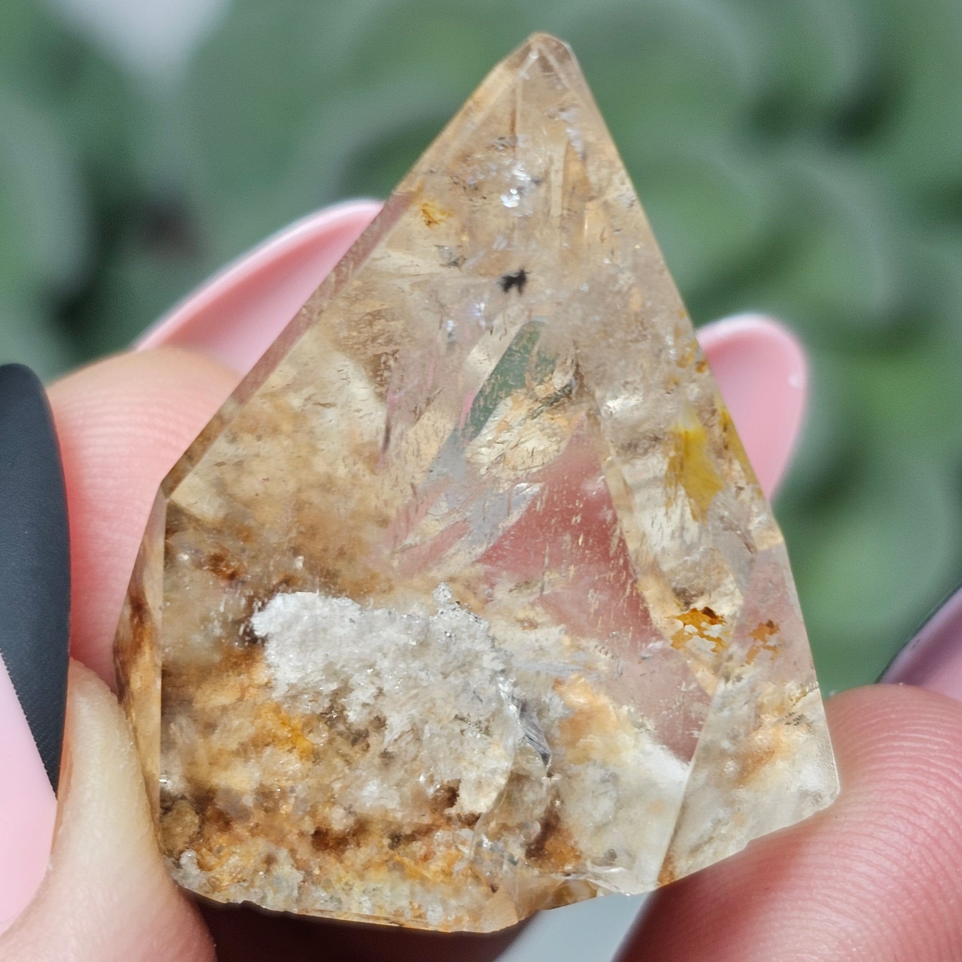 High Quality Garden Quartz Freeform With Imprint (GE)