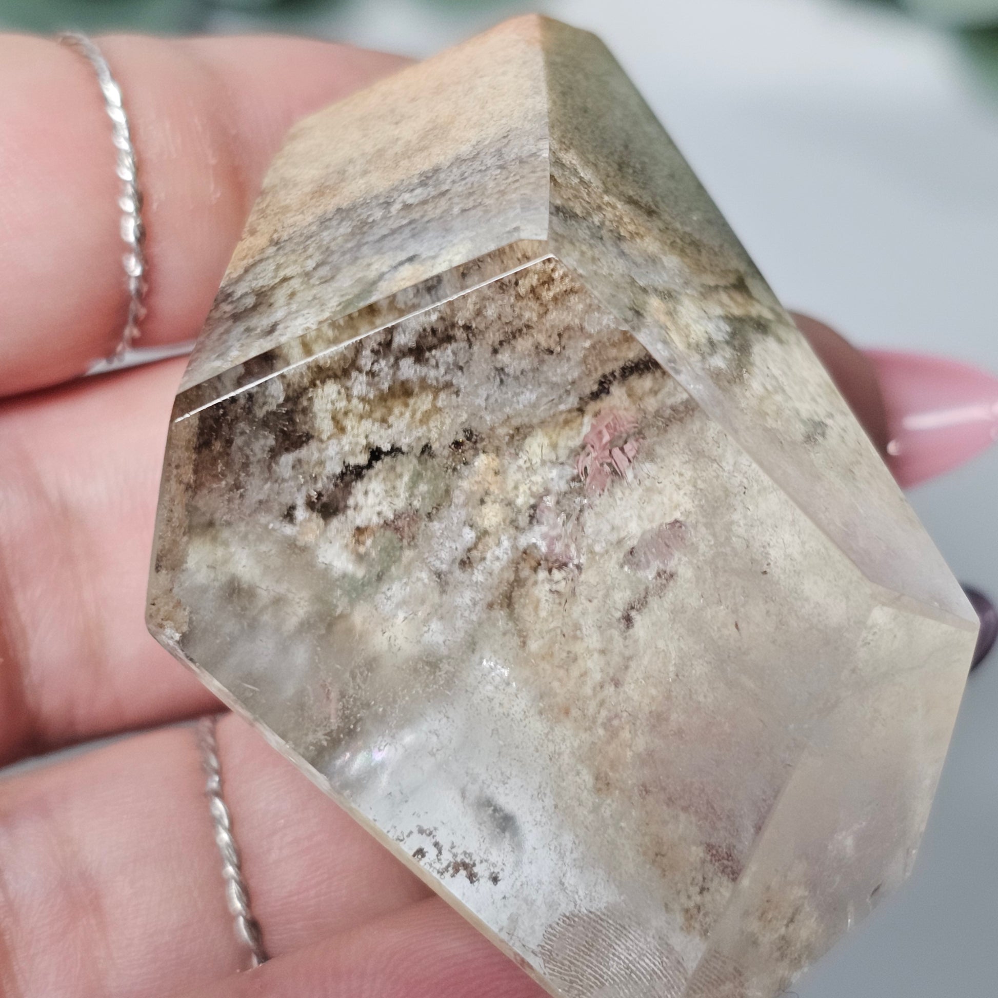 High Quality Garden Quartz Freeform (GU)