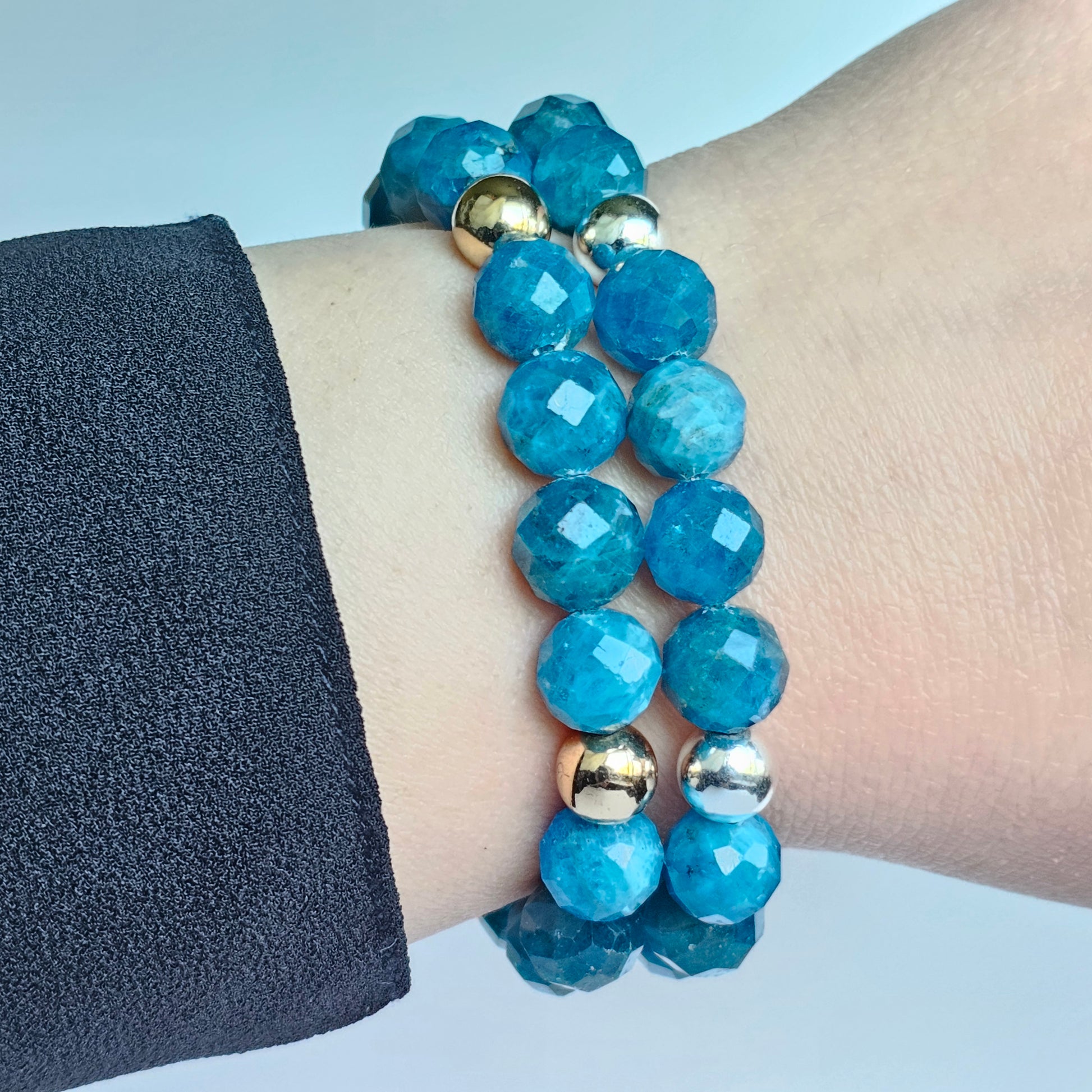 10mm Faceted Vibrant Blue Apatite and Gold or Silver Plated Hematite Bead Stretch Bracelet