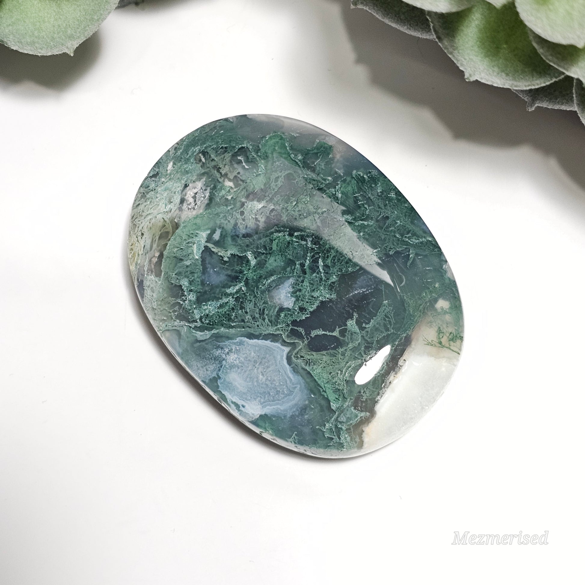 Moss Agate palm stone from India