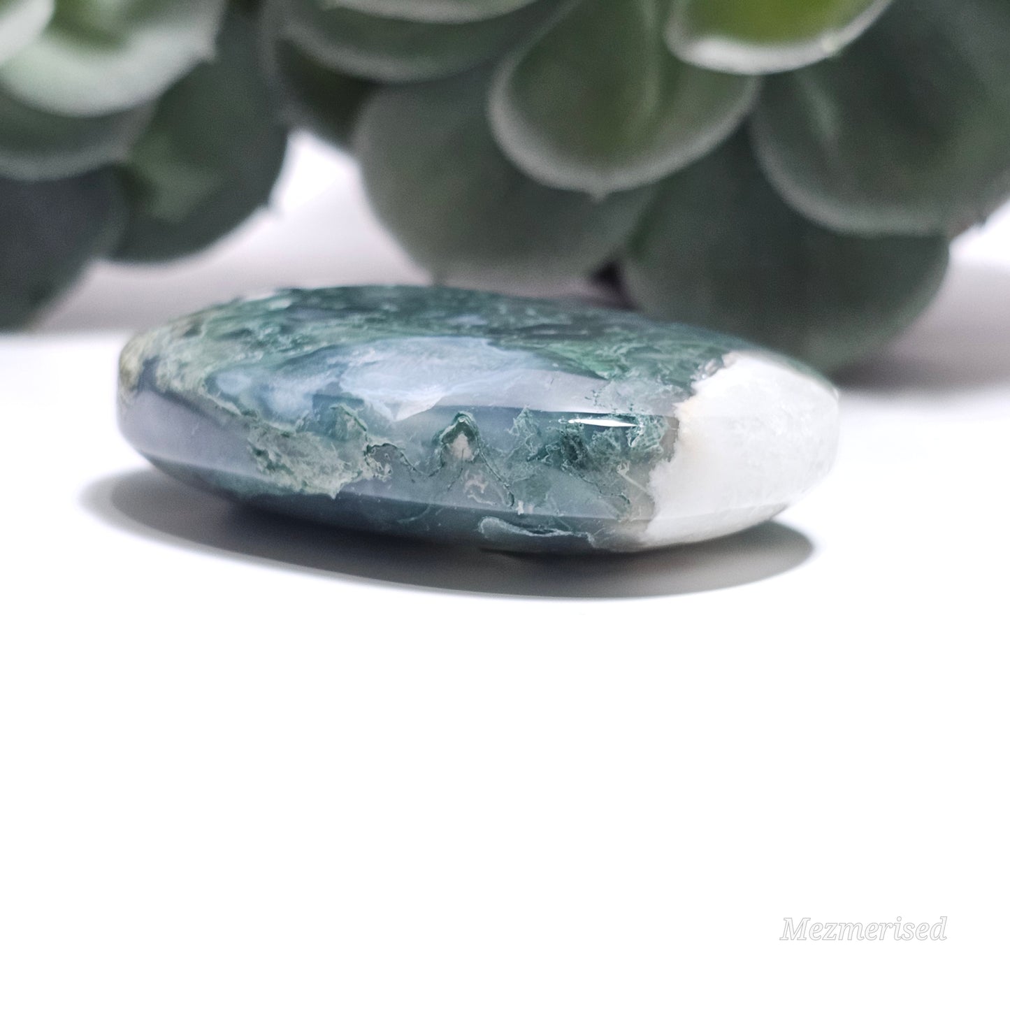 Moss Agate palm stone from India