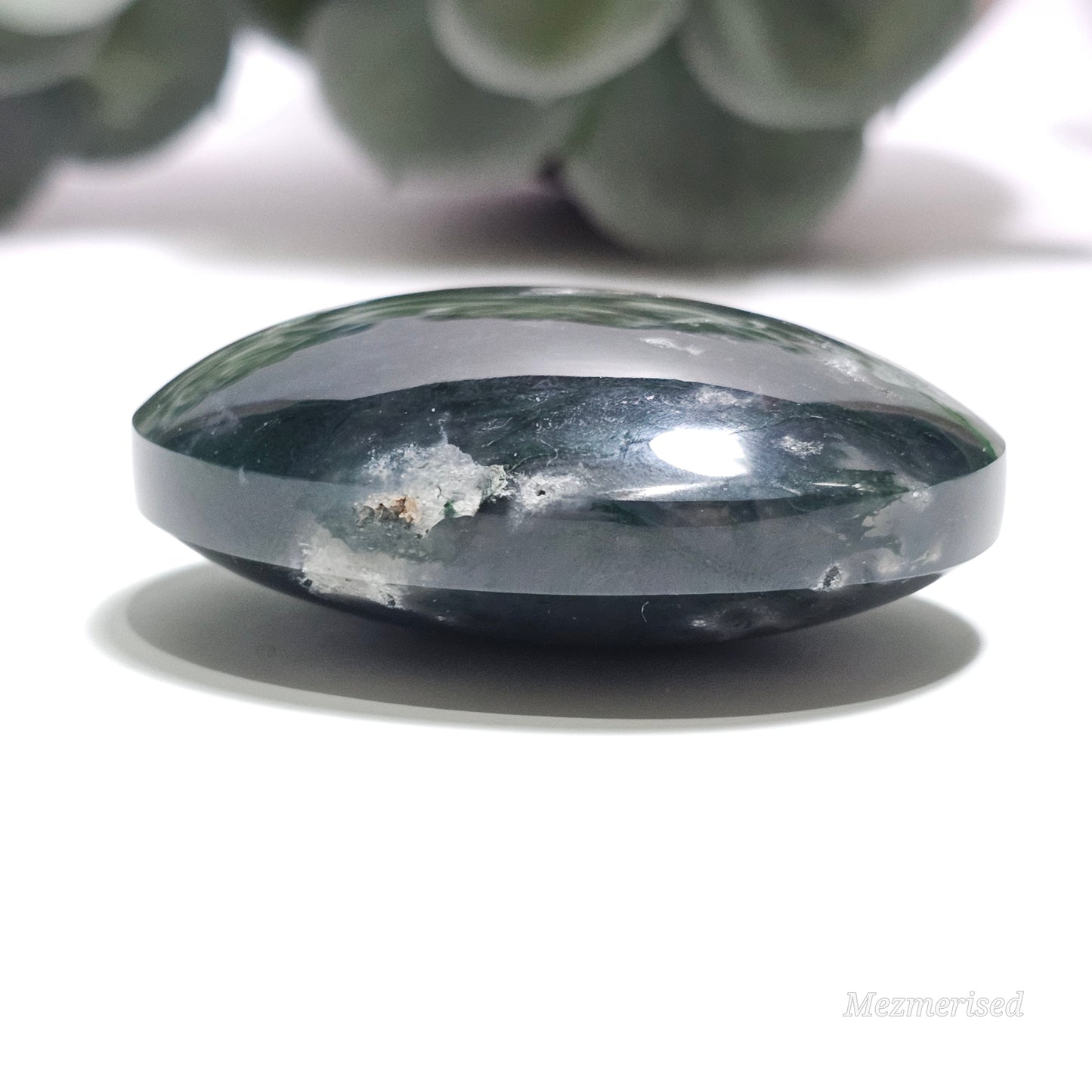 Beautiful quality Moss Agate palm stone from Indonesia