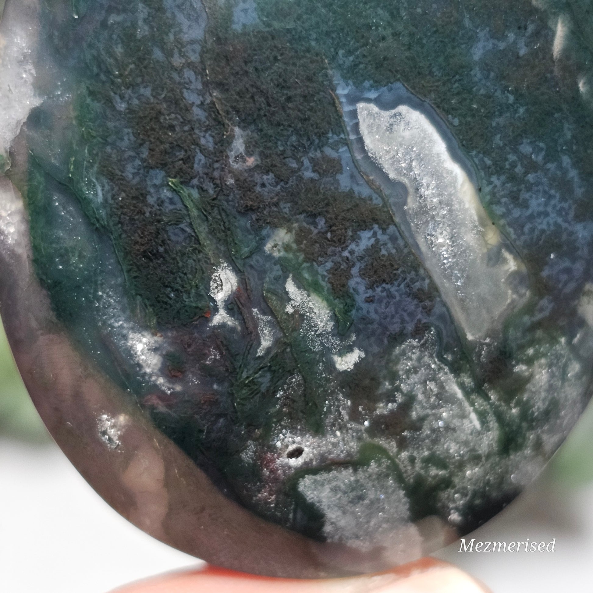 Beautiful quality Moss Agate palm stone from Indonesia