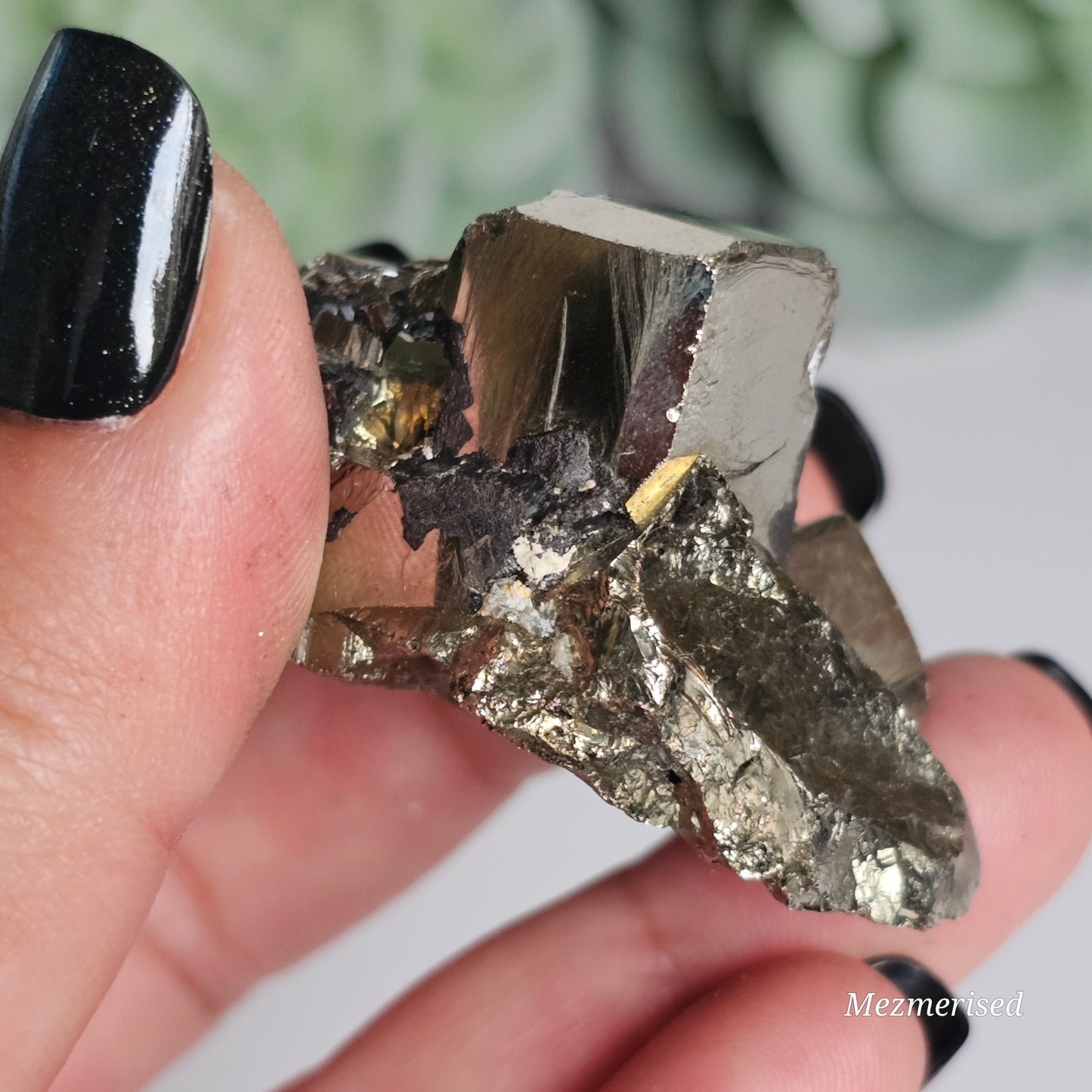 Extra quality Pyrite cluster.