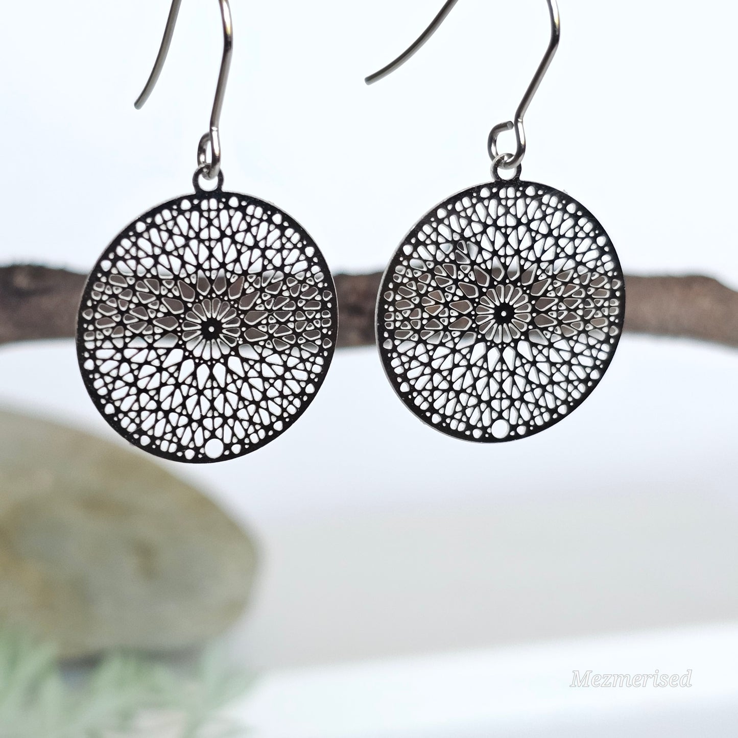 Small round filigree silver earrings