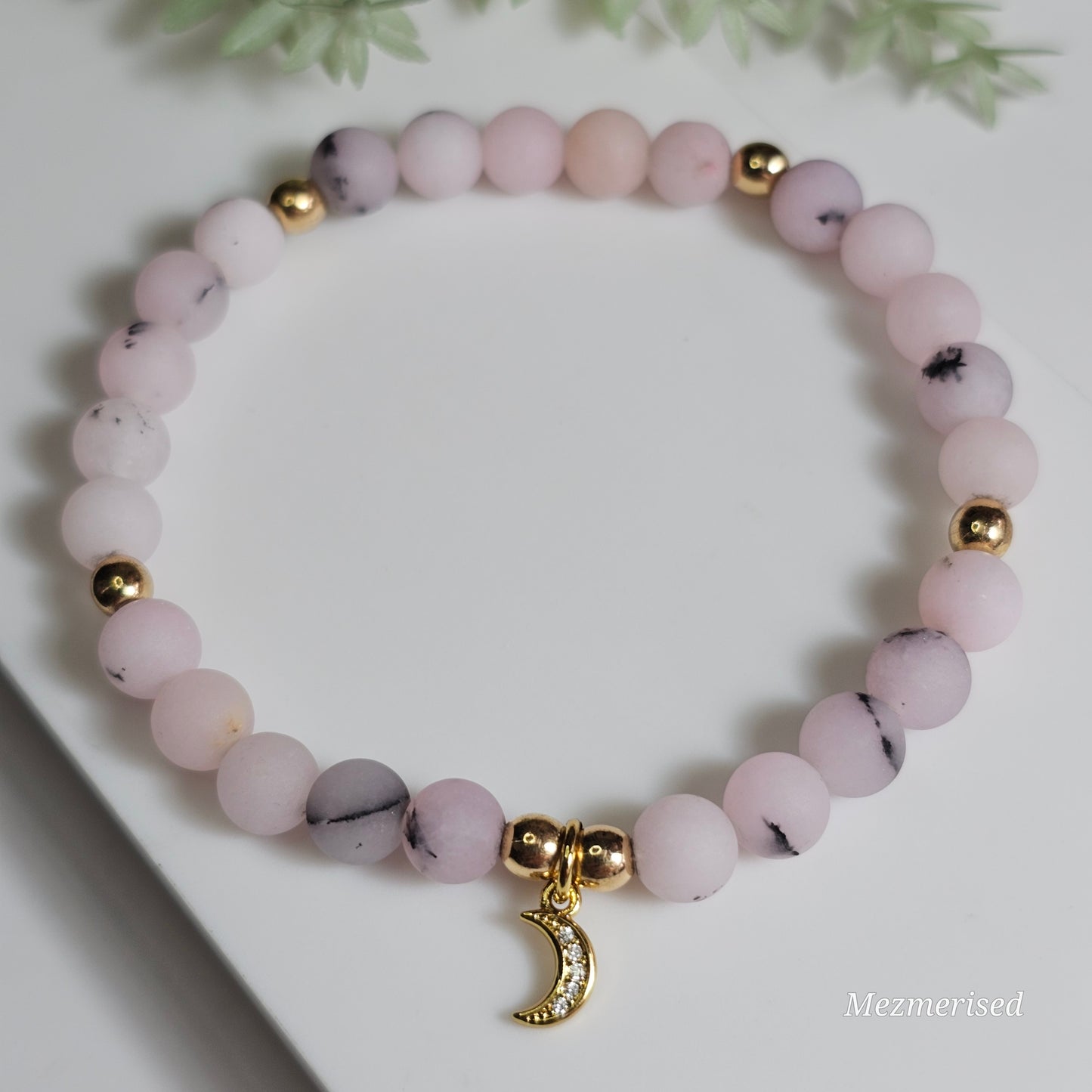 6mm Plum Blossom Jasper Bracelet | Gold (Matte)