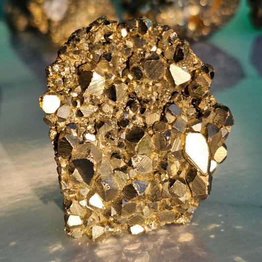 High Quality Pyrite Clusters (Medium)