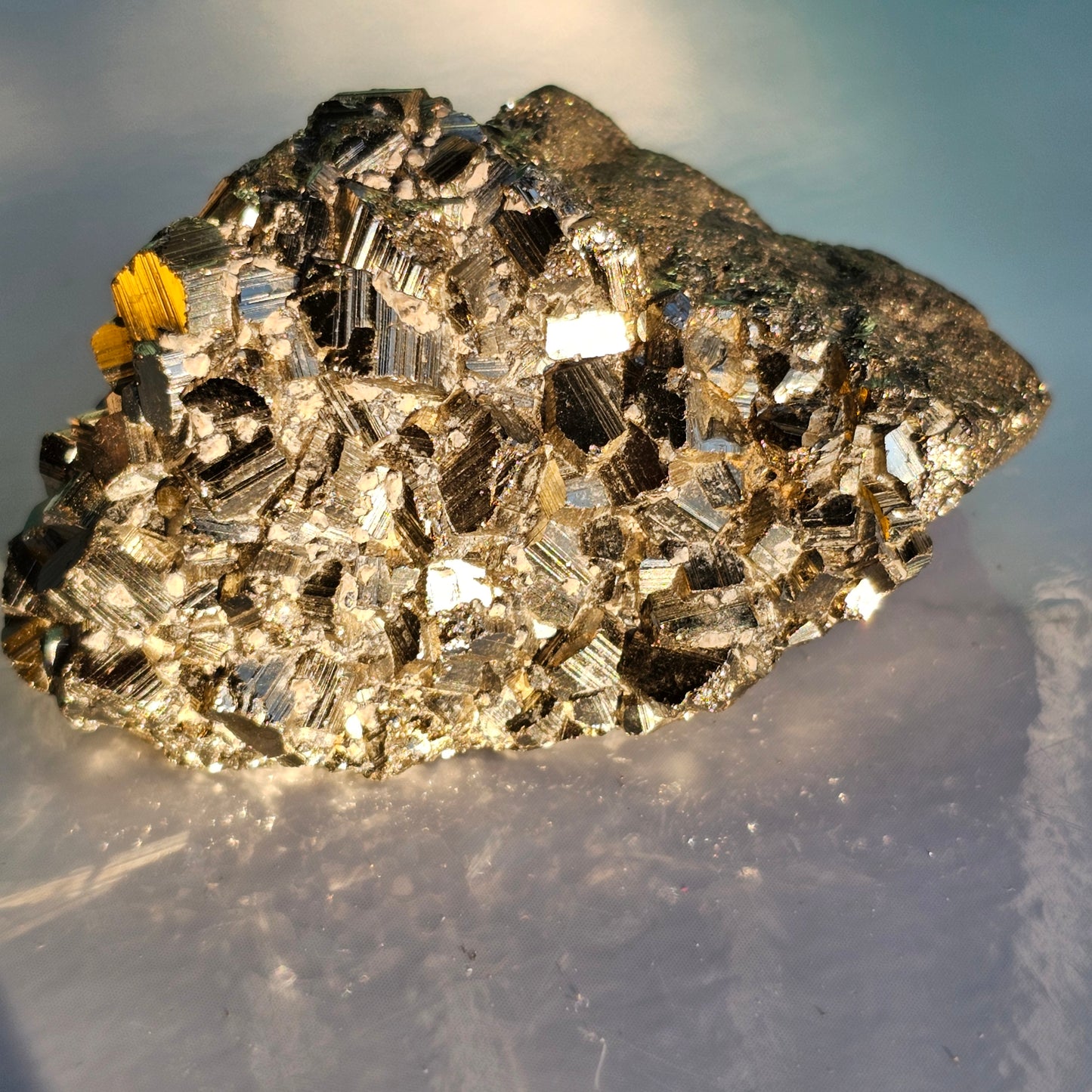 High Quality Pyrite Clusters (Medium)