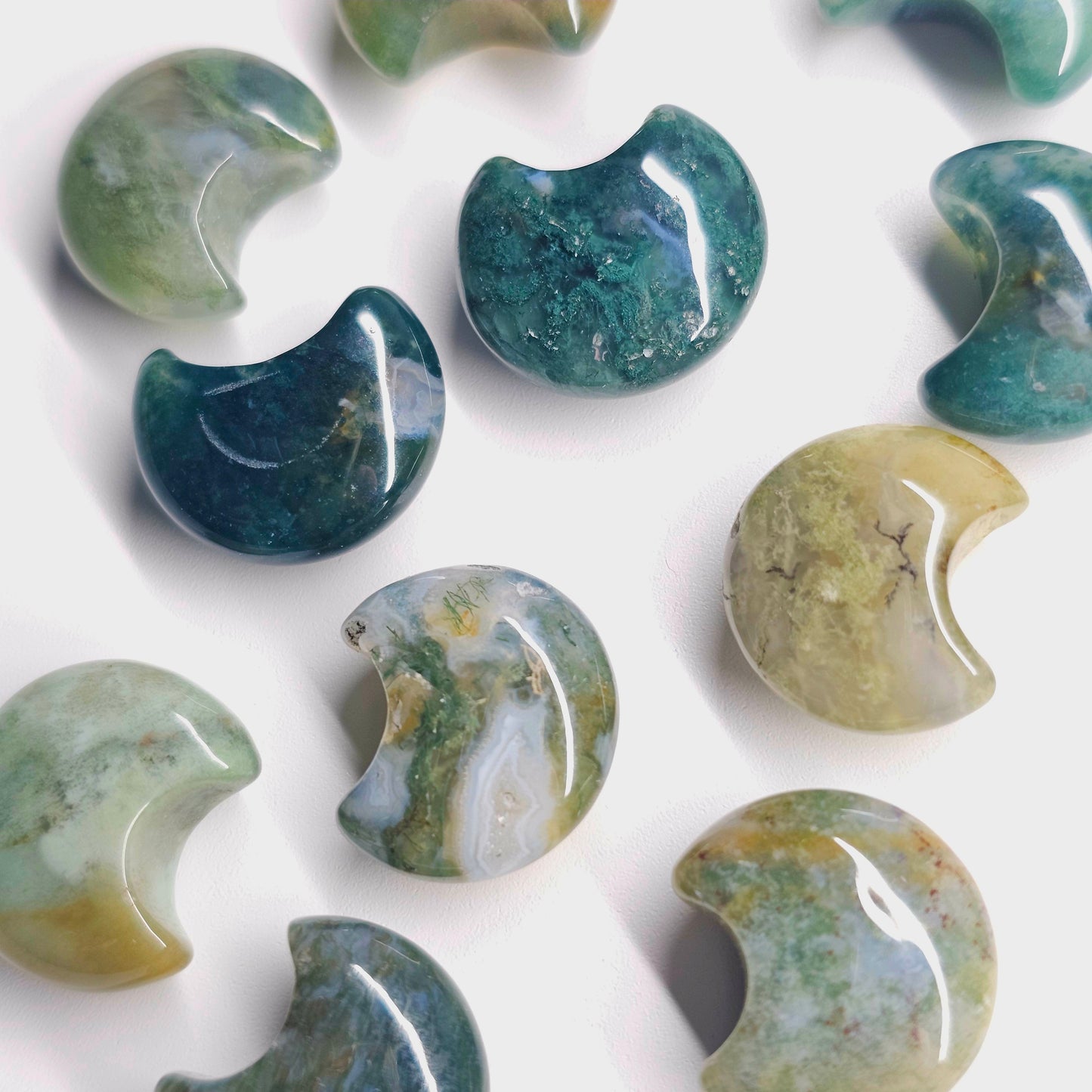 Mini Crescent Moon Carvings | Choose Your Crystal