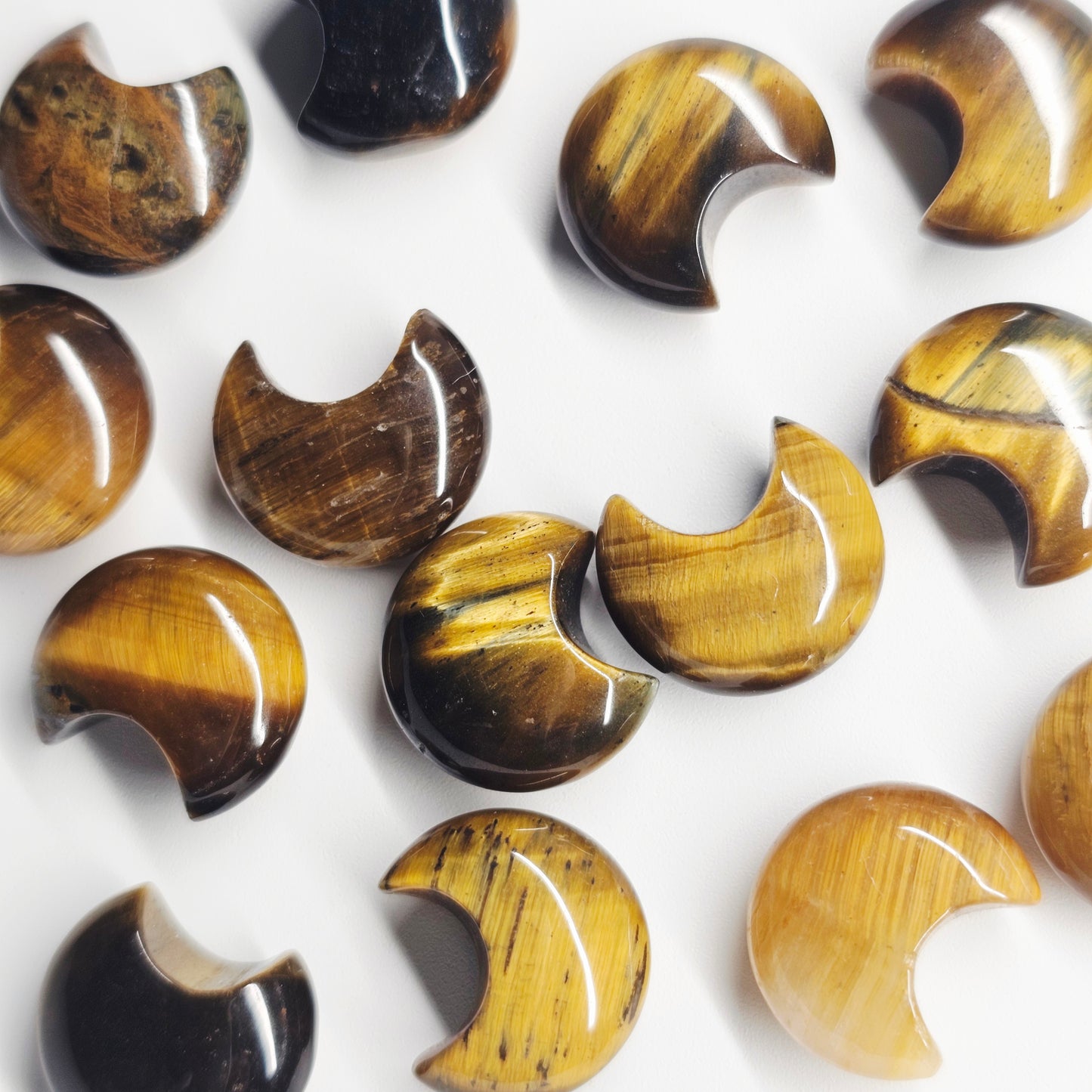 Mini Crescent Moon Carvings | Choose Your Crystal