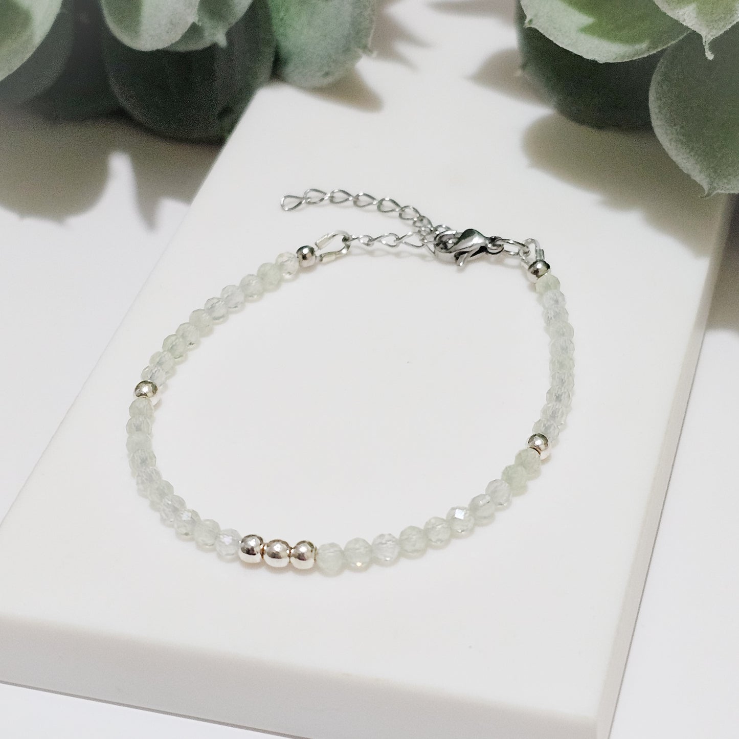 Magnetism Clasp Bracelet | Prehnite