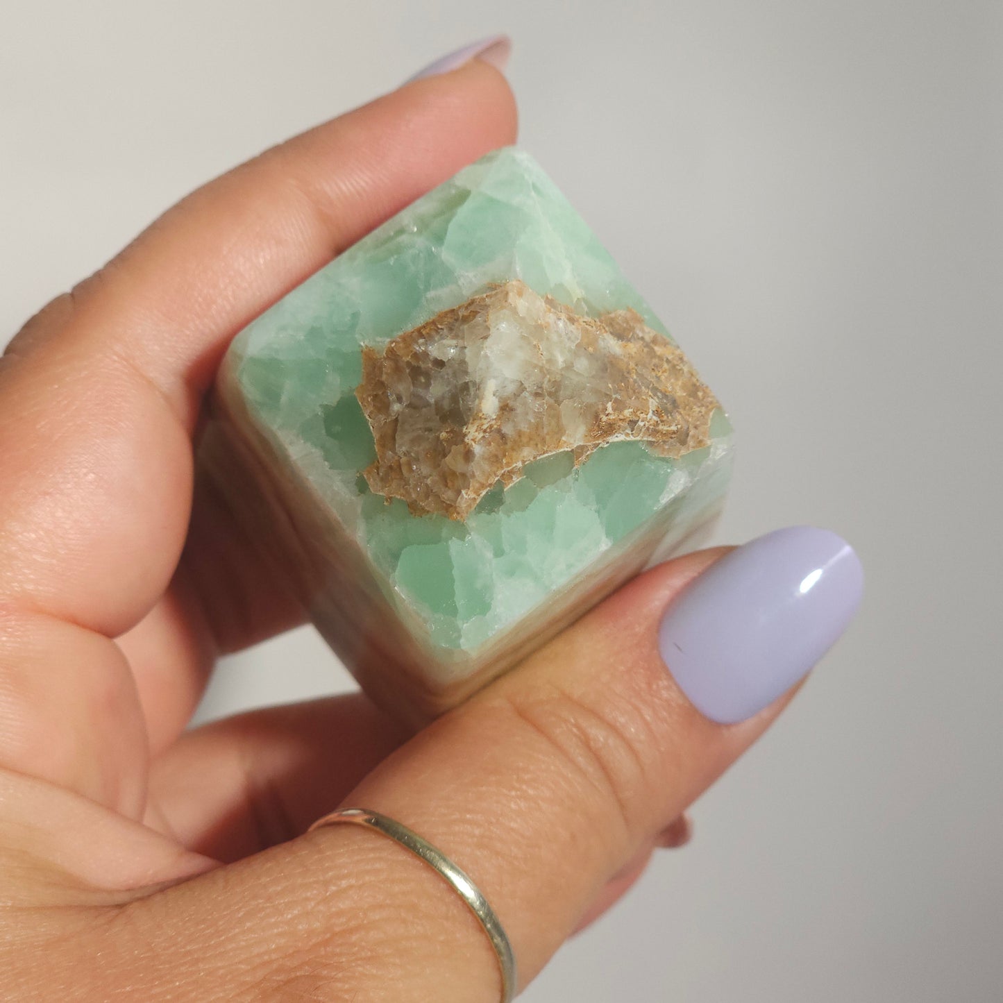 Caribbean Calcite Tower with Sandy Island Formation in Seafoam Green Calcite