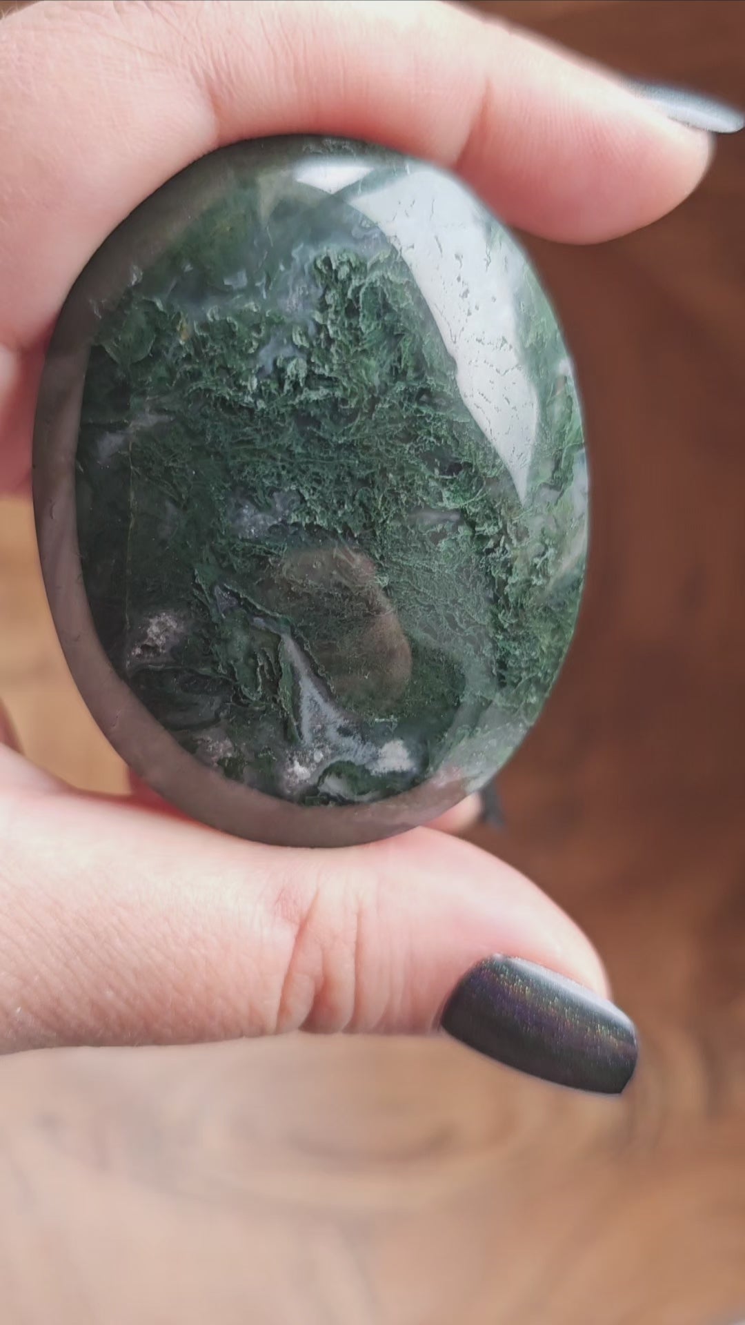 Beautiful quality Moss Agate palm stone from Indonesia