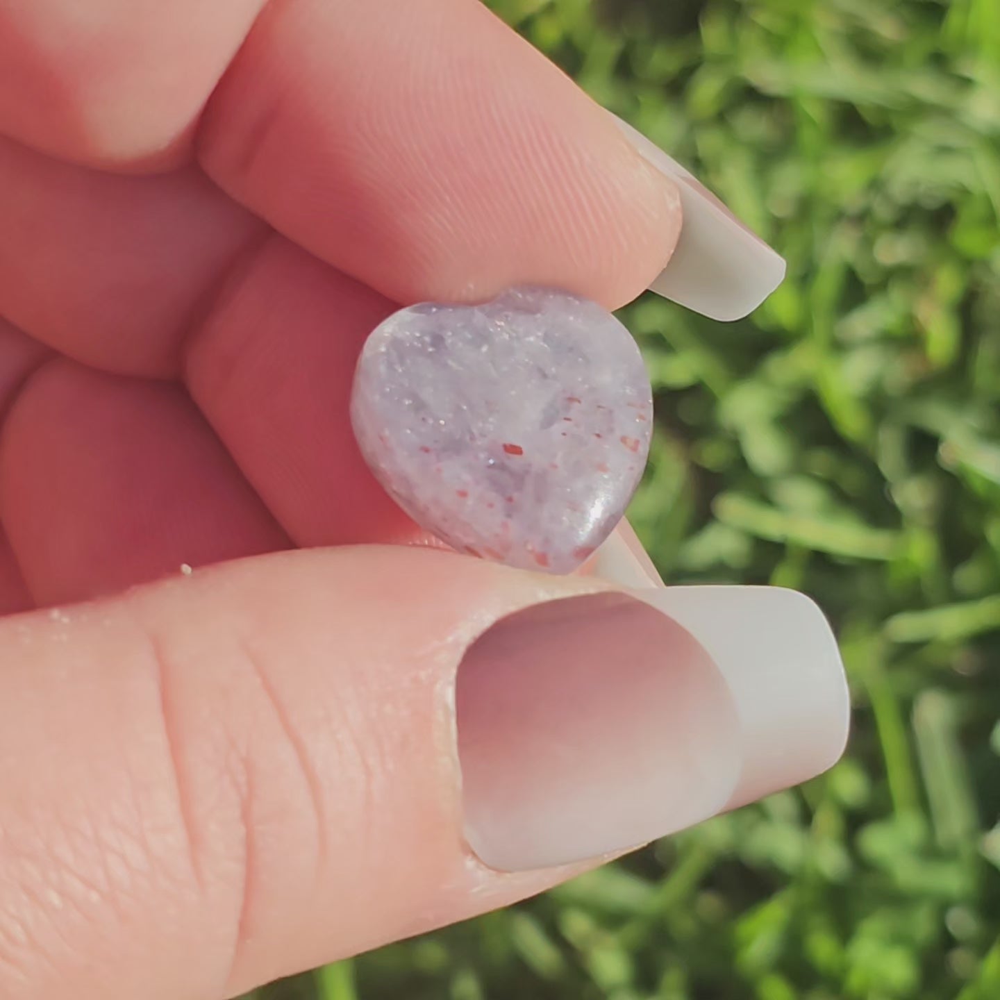 lavender hued gemmy Iolite heart