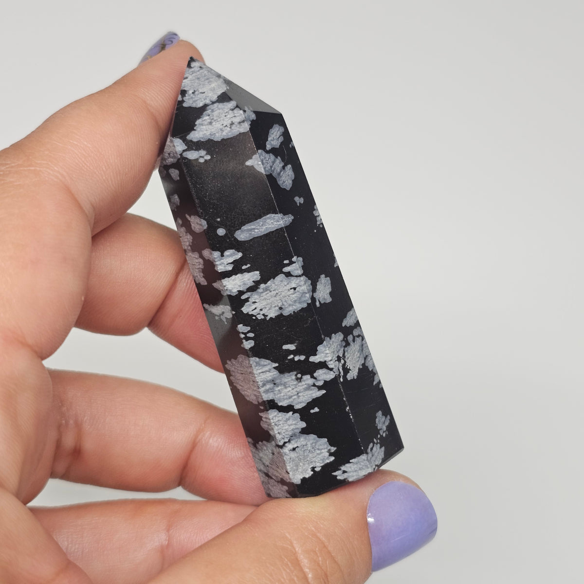 Snowflake Obsidian Tower | B